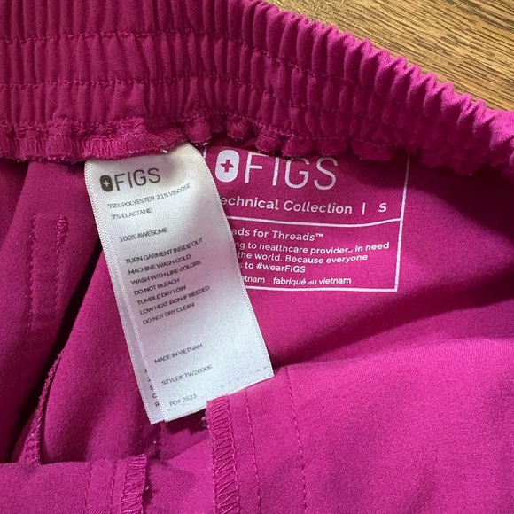 FIGS Raspberry Sorbet scrub pants - Picture 2 of 2